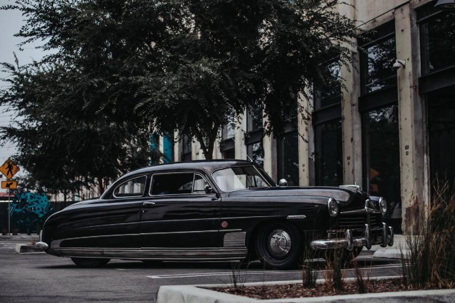  Hudson Commodore Eight Club Coupe by ICON 2019 года  (фото 14 из 40)